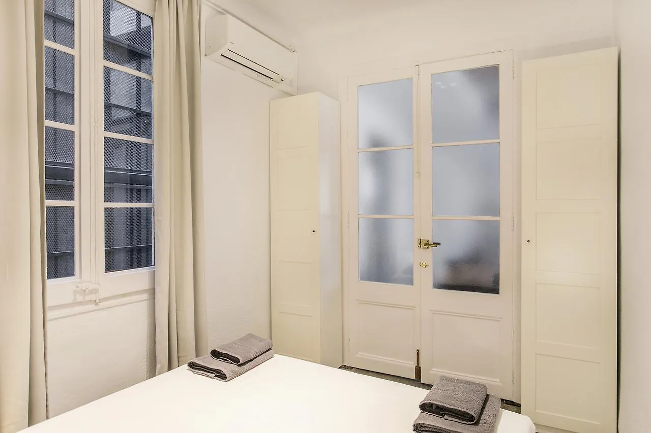 Large And Central Catalonia Square Barcelone Appartement